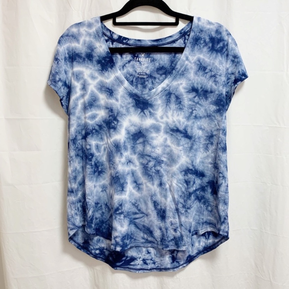 AEO Blue Tie-Dye Favorite T-Shirt Small